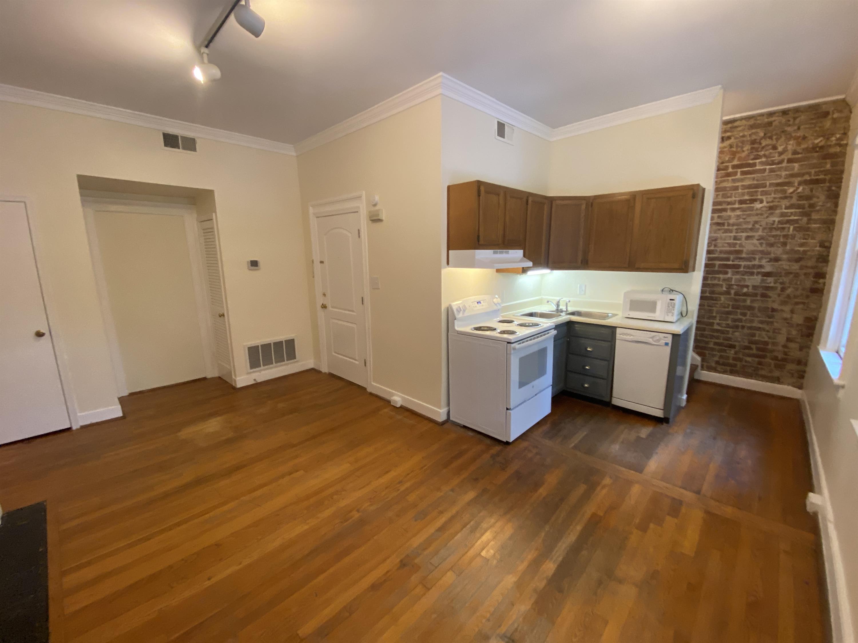 604 Caroline Street - Apt 1