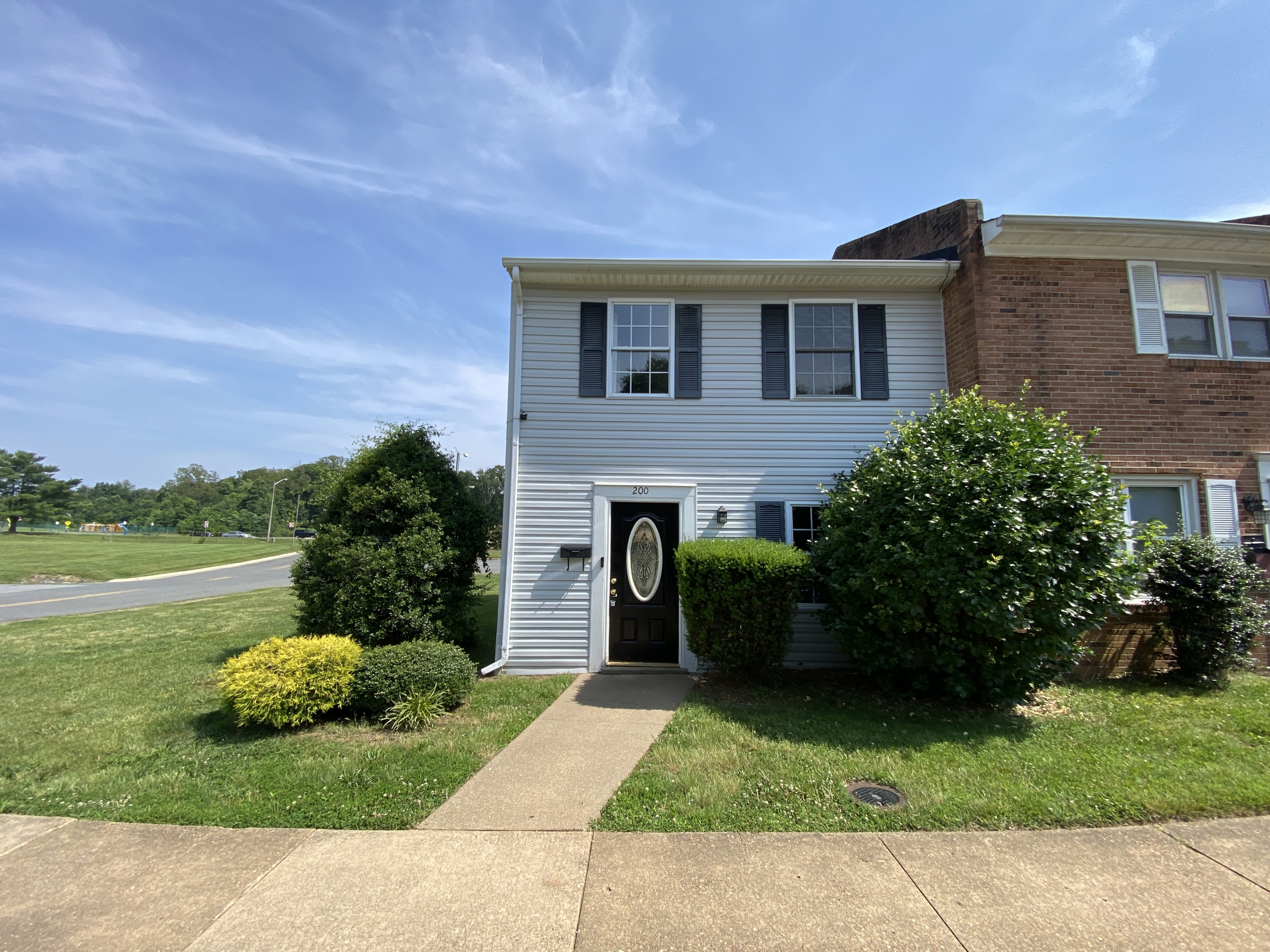 200 Brighton Sq