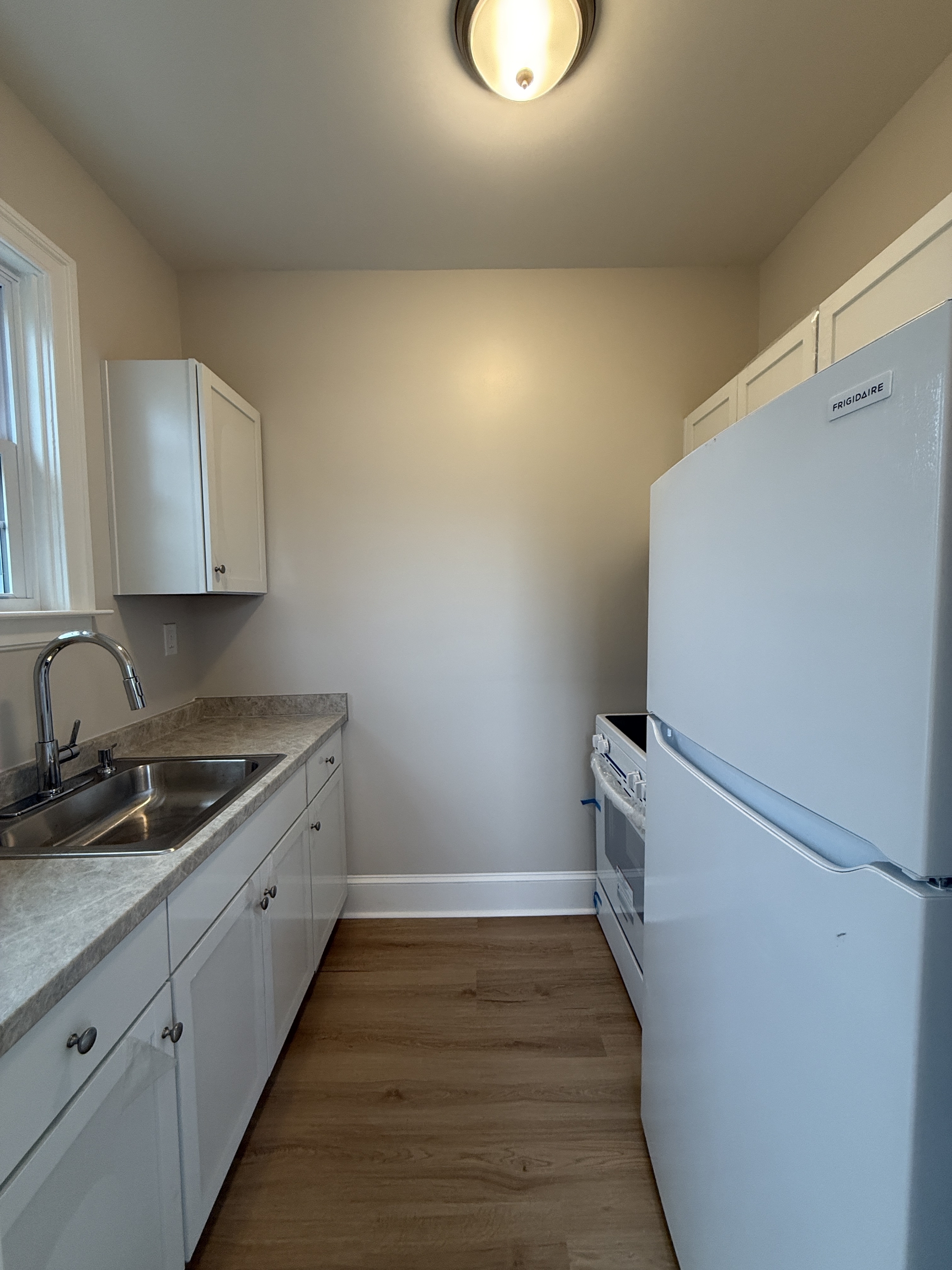 1003 Kenmore Avenue Apt 1